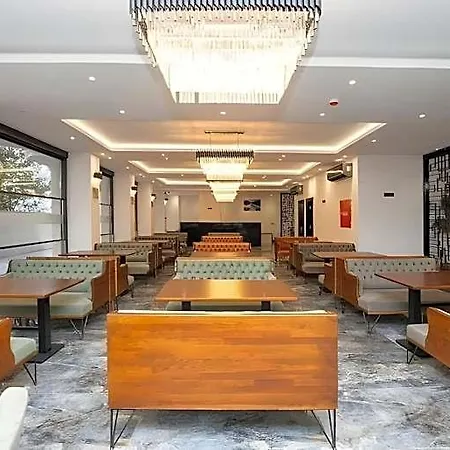 Business Life & Bakirkoy 4*